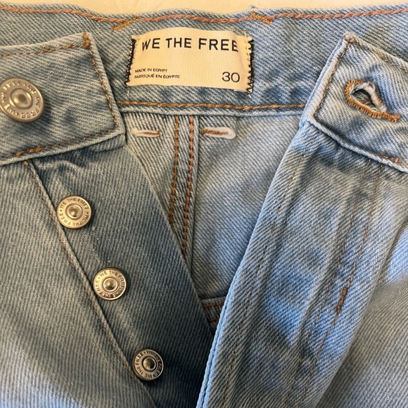 NWT Free People WE THE FREE Now or Never Denim Short in Moon Child size 30 - Picture 7 of 9